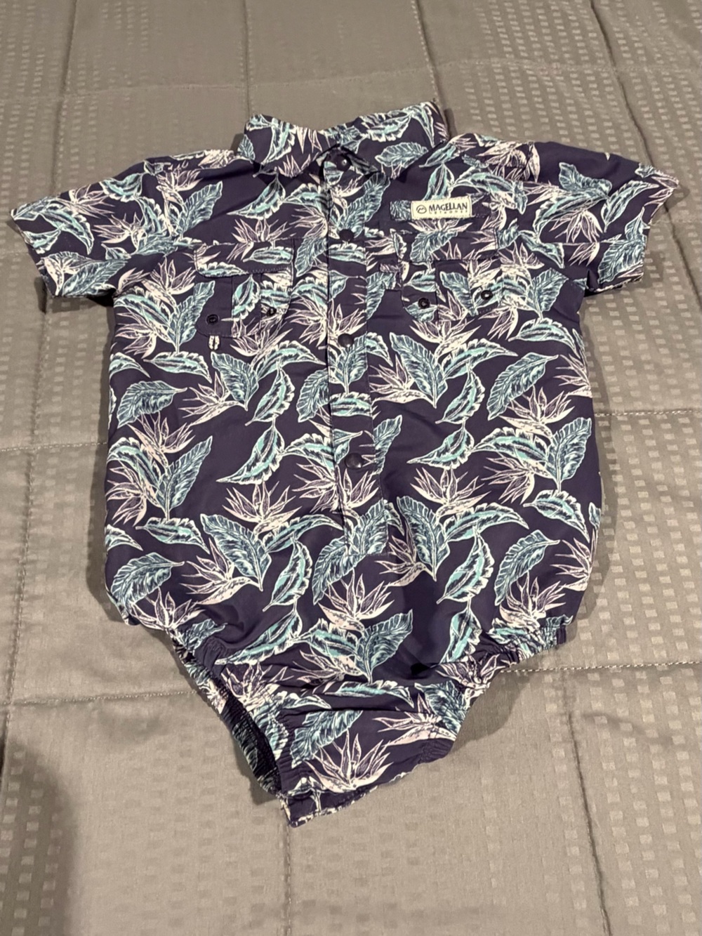 Magellan Outdoors Navy Short-Sleeve Tropical Button-Down Shirt